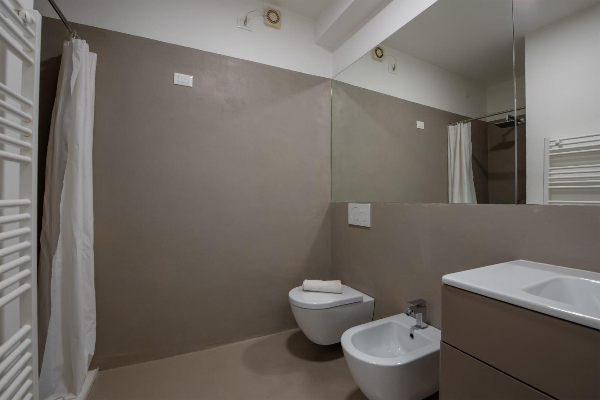Residence Orti Apartments By Wonderful Italy Salò Esterno foto