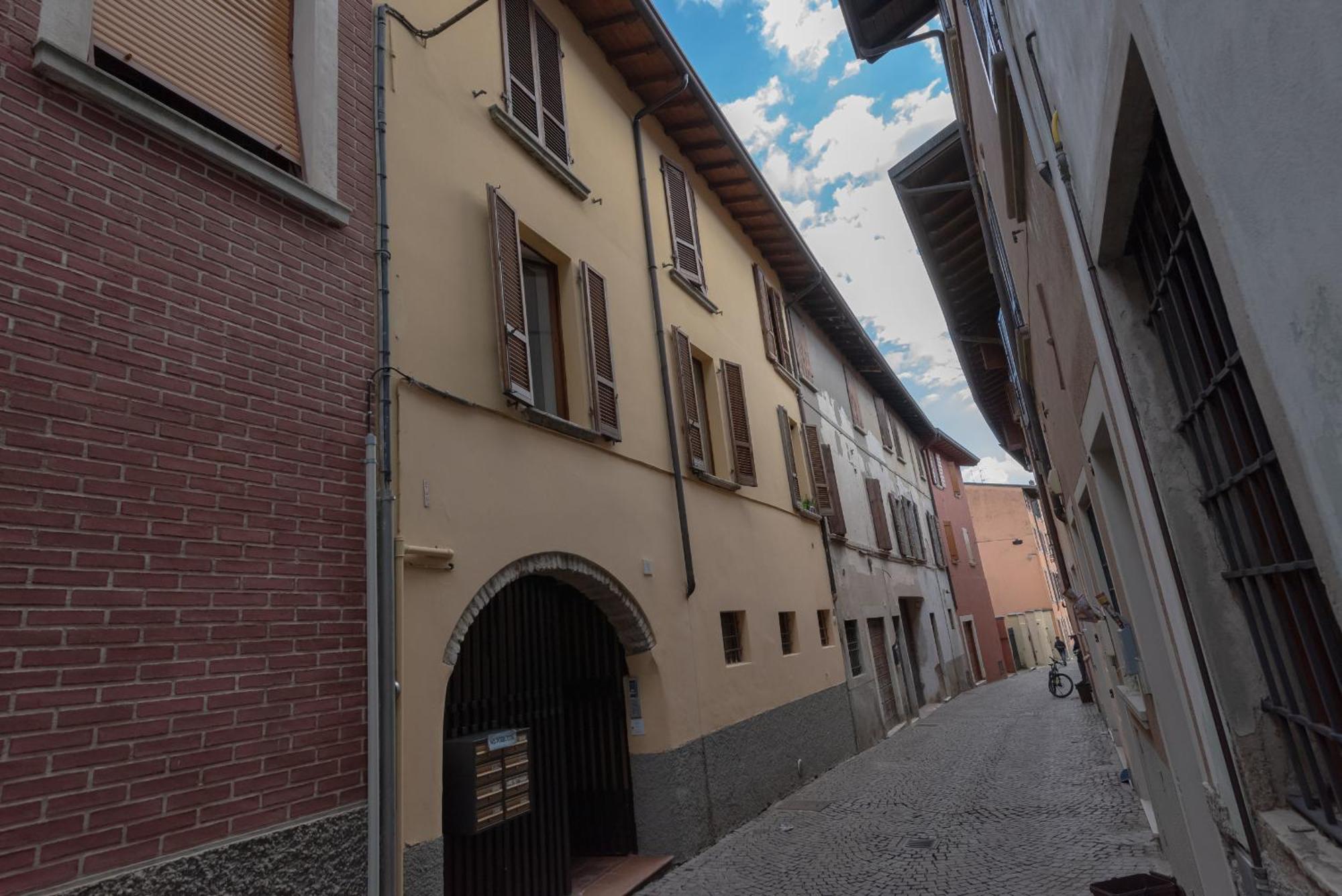 Residence Orti Apartments By Wonderful Italy Salò Esterno foto